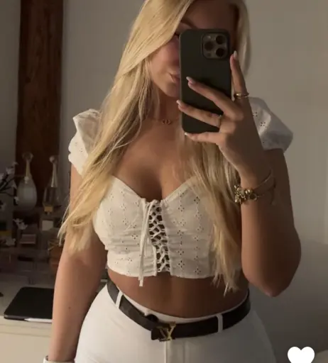 Image 695218 from Lara-Charlottee