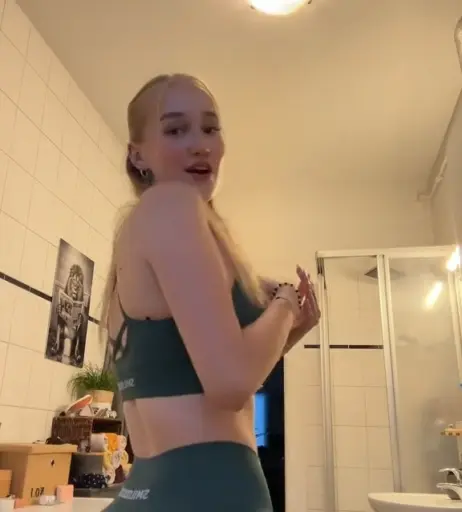 Image 693233 from Lenaa.hdl