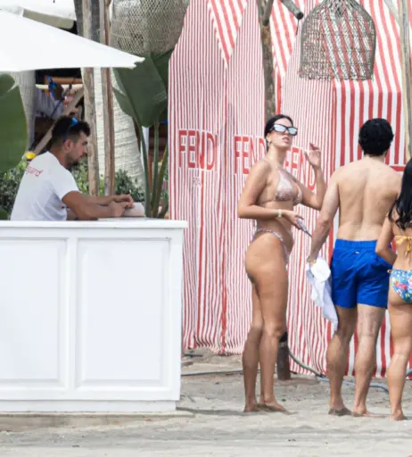 Image 690126 from Ivana Knöll