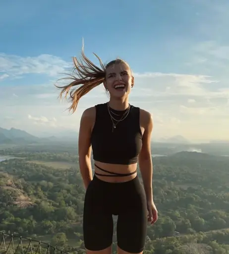 Image 649366 from Anna von Klinski