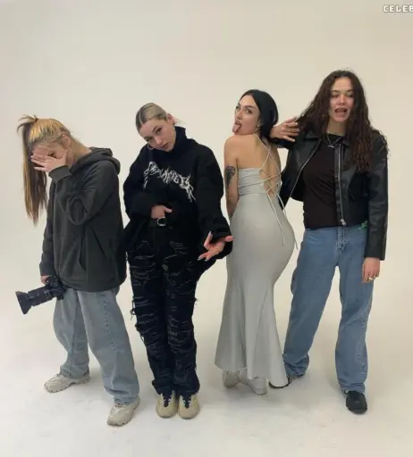 Image 646785 from whosrobin