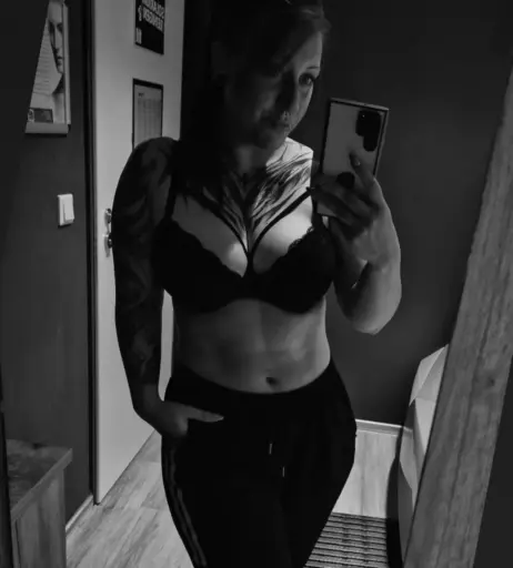 Image 642567 from Skelli