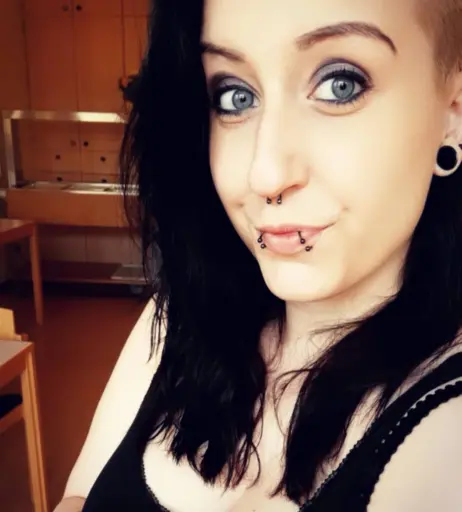 Image 640141 from Skelli