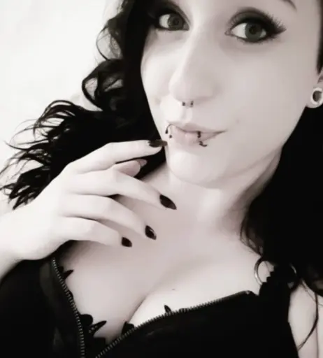 Image 640127 from Skelli