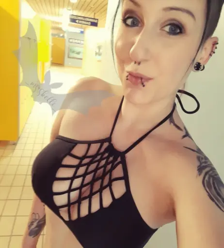 Image 640356 from Skelli