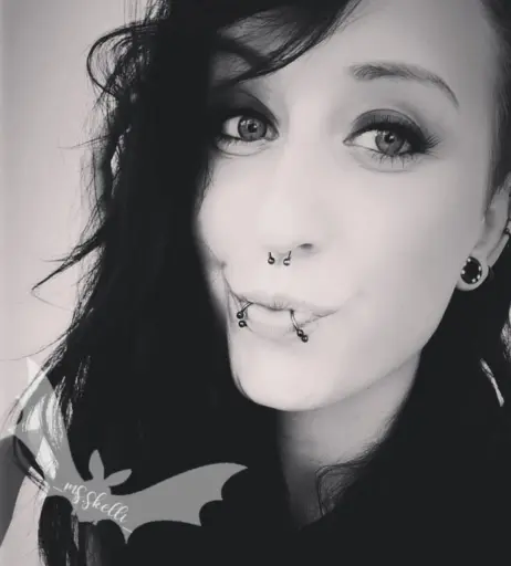 Image 640304 from Skelli