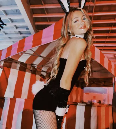 Image 658615 from Sicily Rose