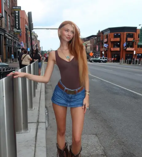 Image 658957 from Sicily Rose