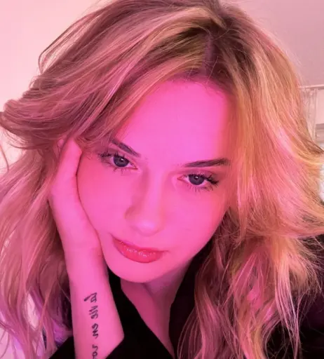 Image 657642 from Adriana Burova