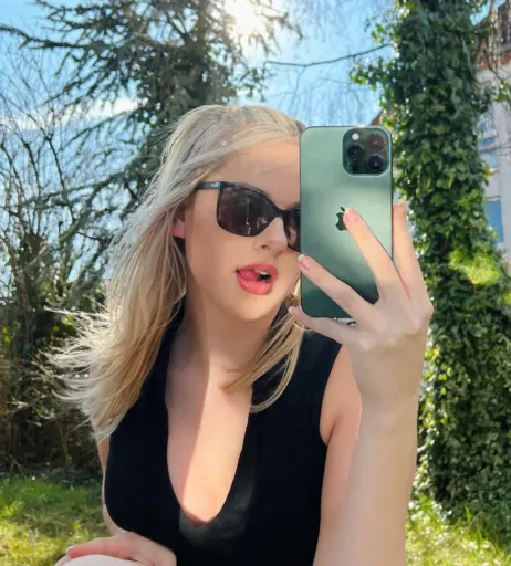 Image 657147 from Adriana Burova