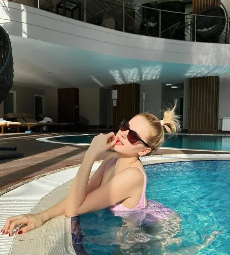 Image 657103 from Adriana Burova