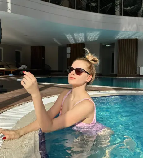 Image 657123 from Adriana Burova