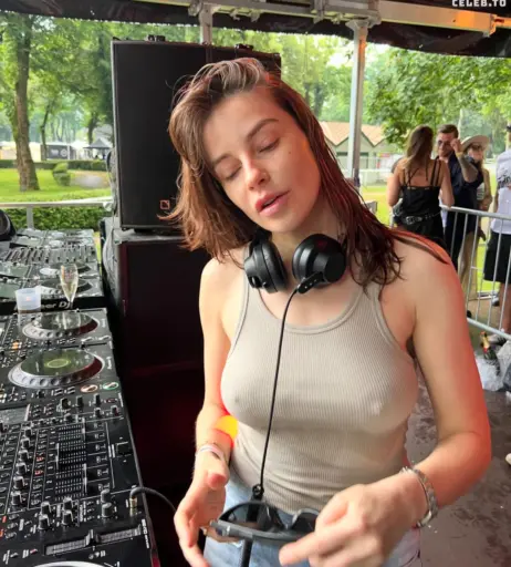 Image 657224 from Anfisa Letyago