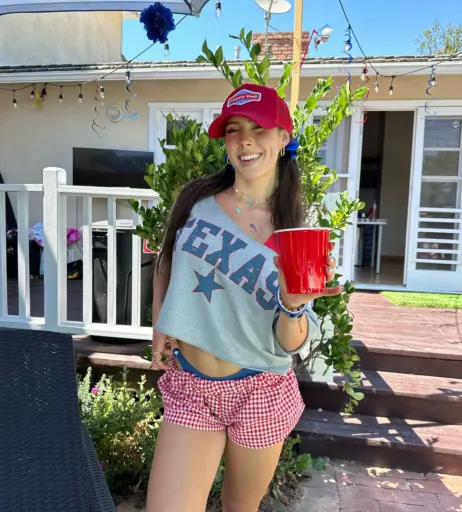 Image 668211 from Gibson Sisters