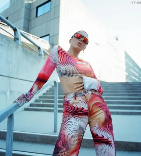 Image 661454 from Elvana gjata