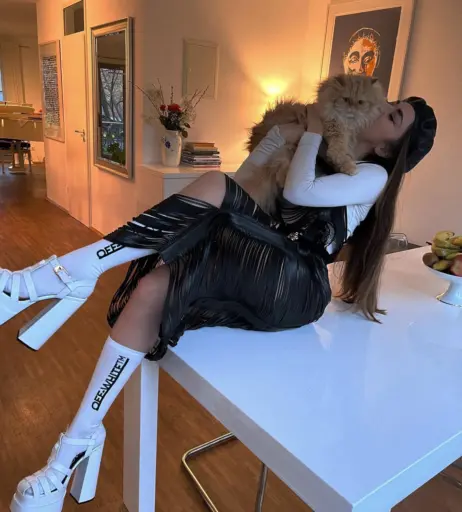 Image 661891 from Elvana gjata