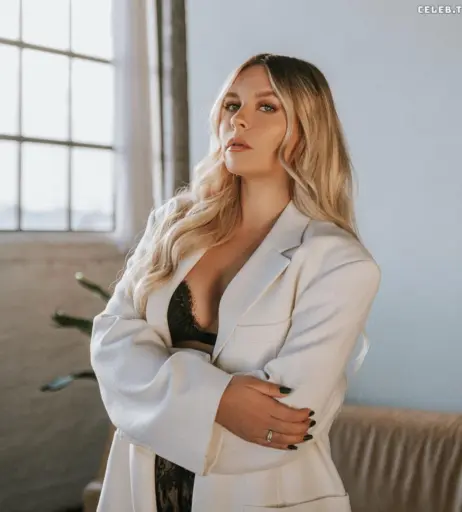 Image 660477 from Dagi Bee