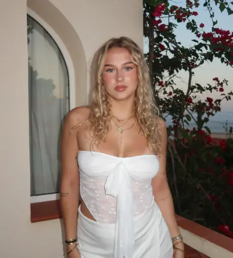 Image 674679 from Emma Fischer