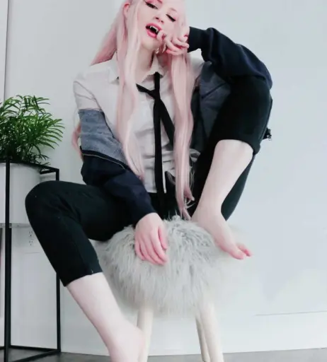 Image 601734 from Nora Fawn