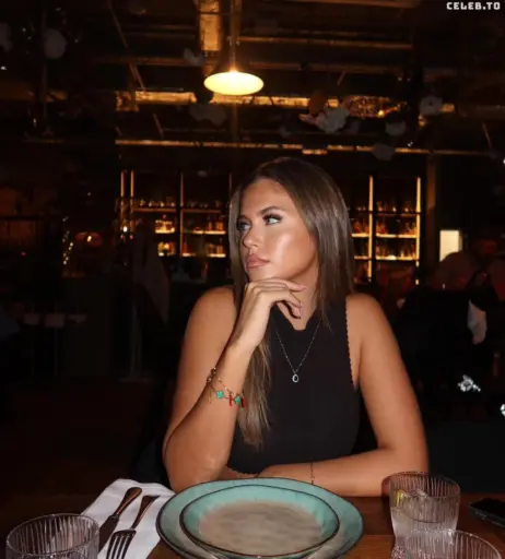 Image 600409 from laraemiii