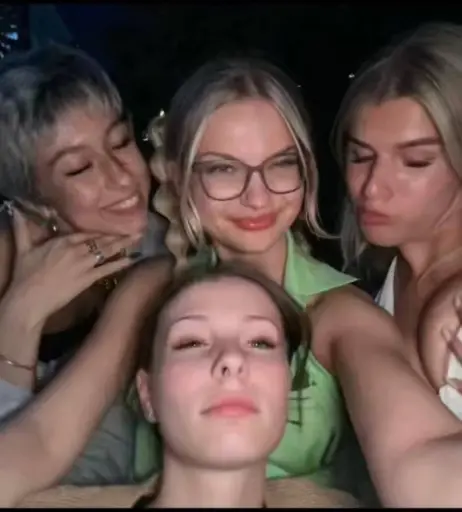 Image 600430 from Sophie Schnur