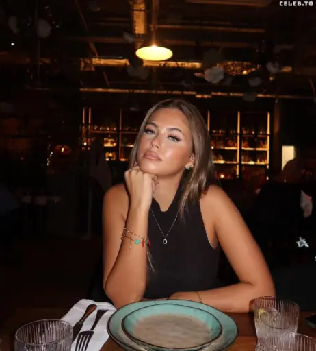 Image 600371 from laraemiii