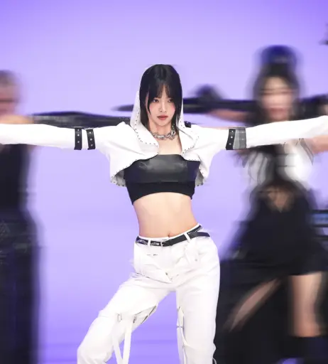 Image 5176579 from Hong Eunchae 홍은채 | LESSERAFIM