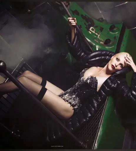 Image 5130375 from Nadja Auermann