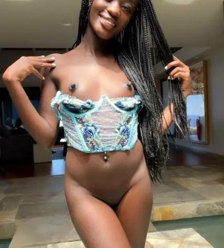 Image 5112290 from tastytracey18 / PETITEDOLLL19 / PETITE DOLL / Traceycindyxxx