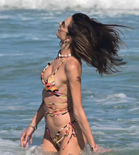 Image 5102550 from Alessandra Ambrosio