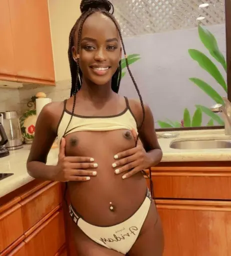 Image 5109315 from tastytracey18 / PETITEDOLLL19 / PETITE DOLL / Traceycindyxxx