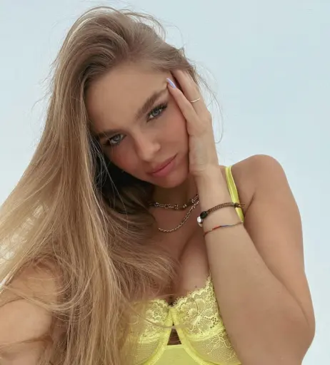 Image 5291508 from Lies Zhara (Dutch Influencer)