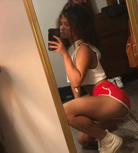 Image 5282268 from ciggybae / homeskilla_whitnit / Zendaya lookalike