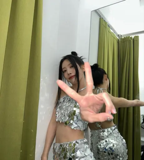 Image 5276854 from Odd Eye Circle (ARTMS / LOONA)