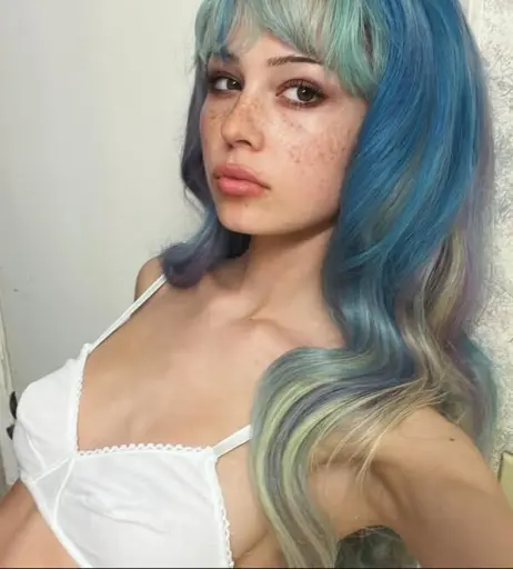 Image 5279170 from Mazzy Joya / mazzyjoya / petalspliff