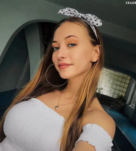 Image 522371 from Sophia Diamond