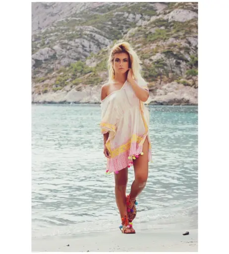 Image 5382217 from Carla Moreau