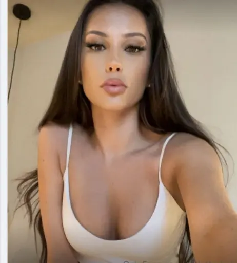 Image 530683 from carlotta.bnk