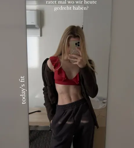 Image 589597 from Lea Peach