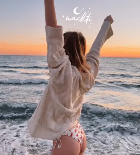 Image 589346 from Lea Peach