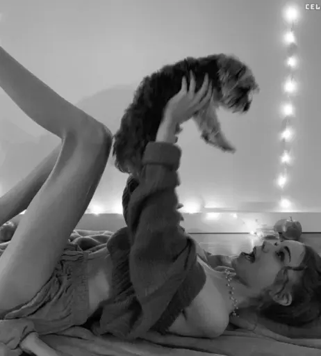 Image 588541 from Lea Peach