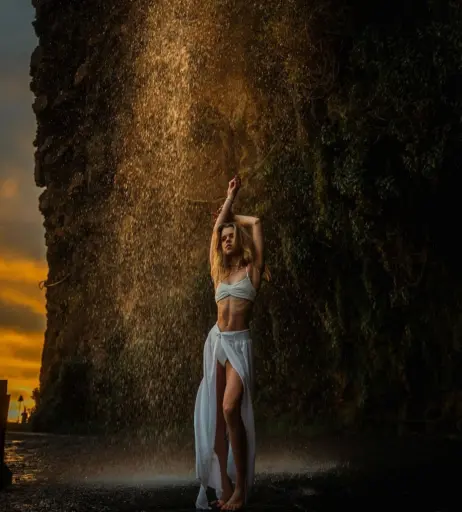 Image 588478 from Lea Peach