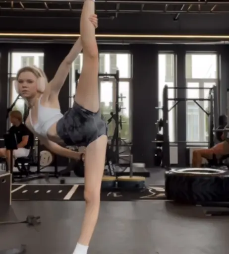 Image 588436 from Lea Peach