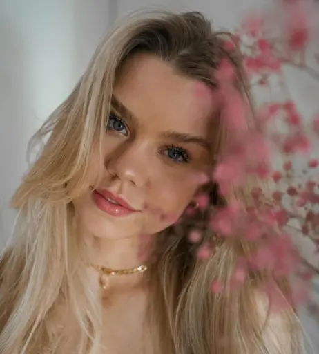 Image 586474 from Lea Peach