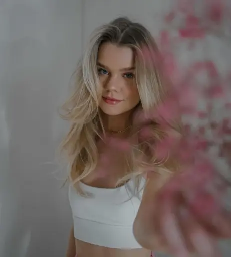 Image 586498 from Lea Peach