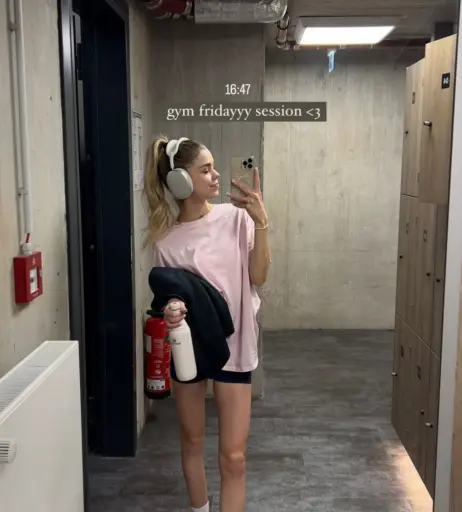 Image 586121 from Lea Peach