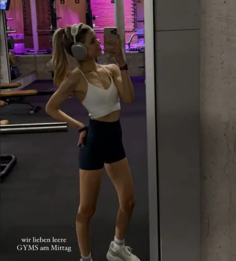 Image 586097 from Lea Peach