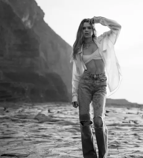 Image 585172 from Lea Peach