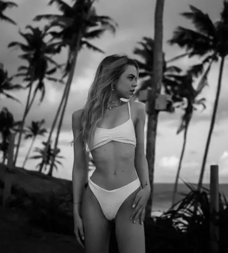 Image 585362 from Lea Peach