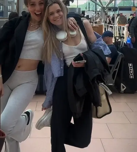 Image 585883 from Lea Peach